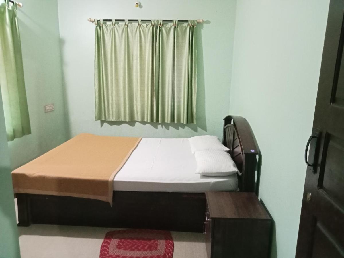Krupa Homestay Мадикери Экстерьер фото